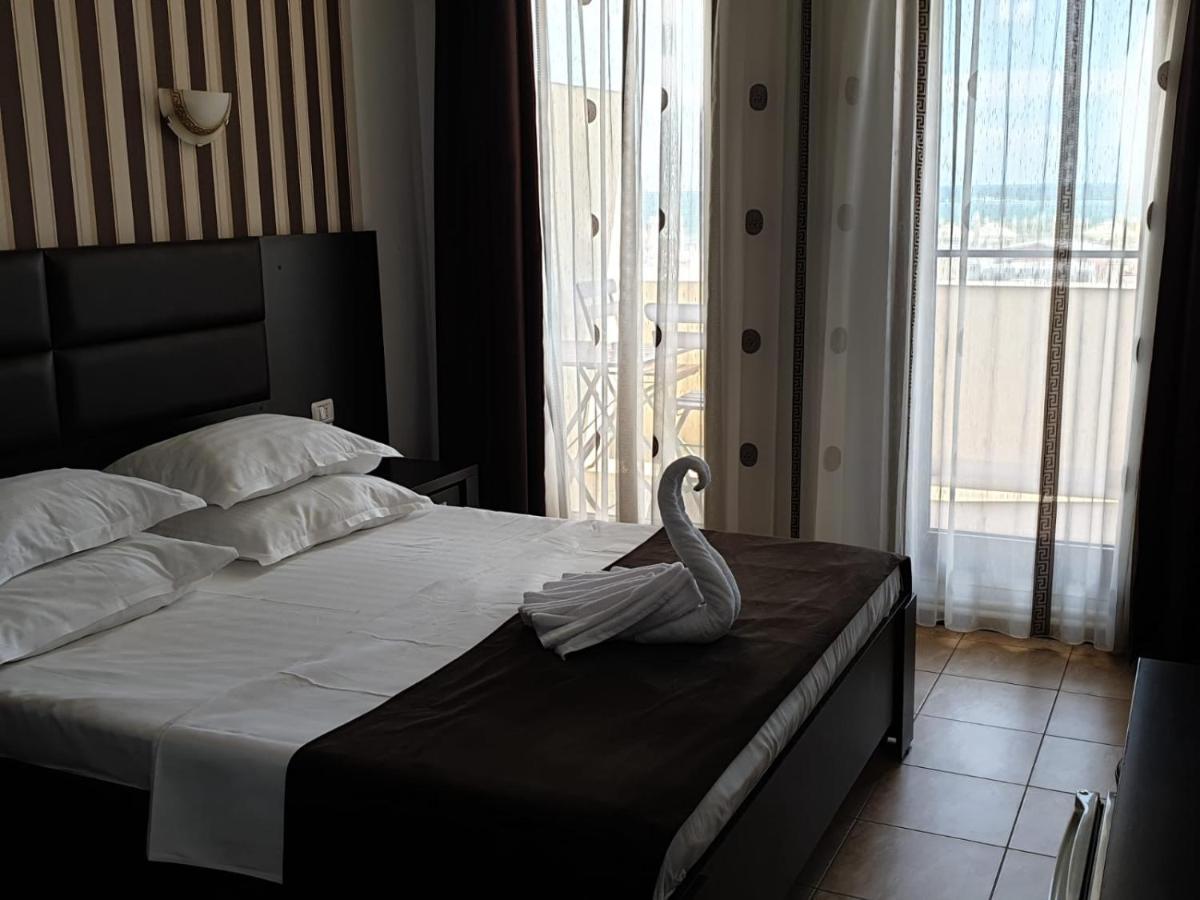 Hotel Solea Beach 마마이아 외부 사진