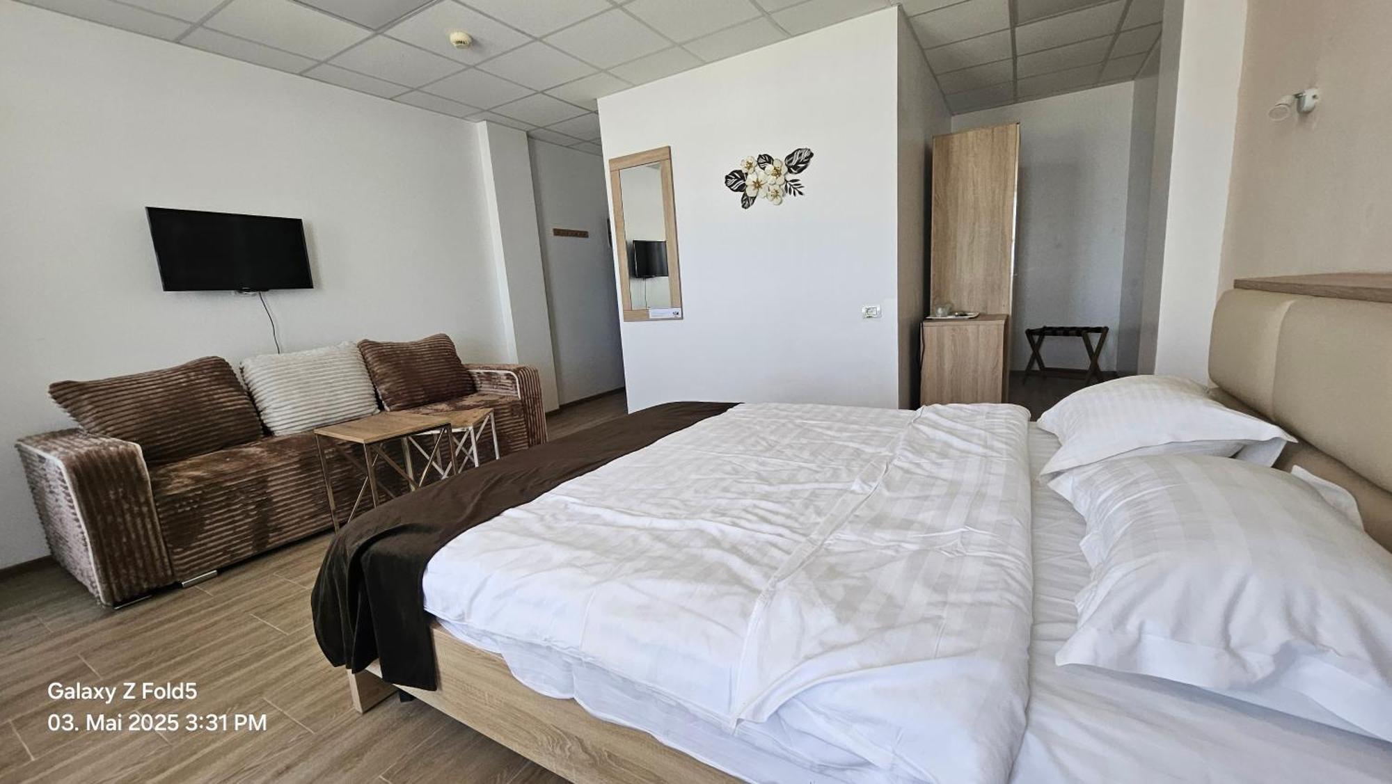 Hotel Solea Beach 마마이아 외부 사진
