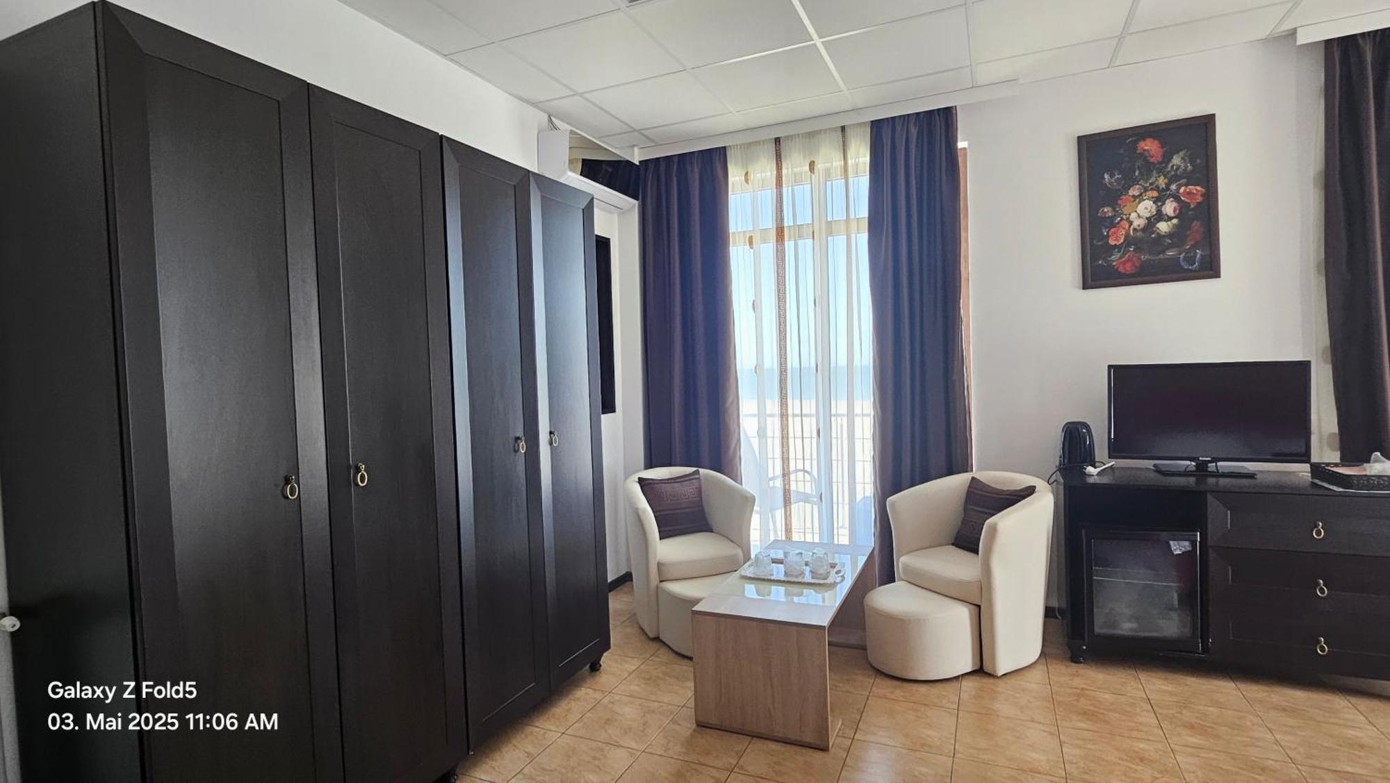 Hotel Solea Beach 마마이아 외부 사진