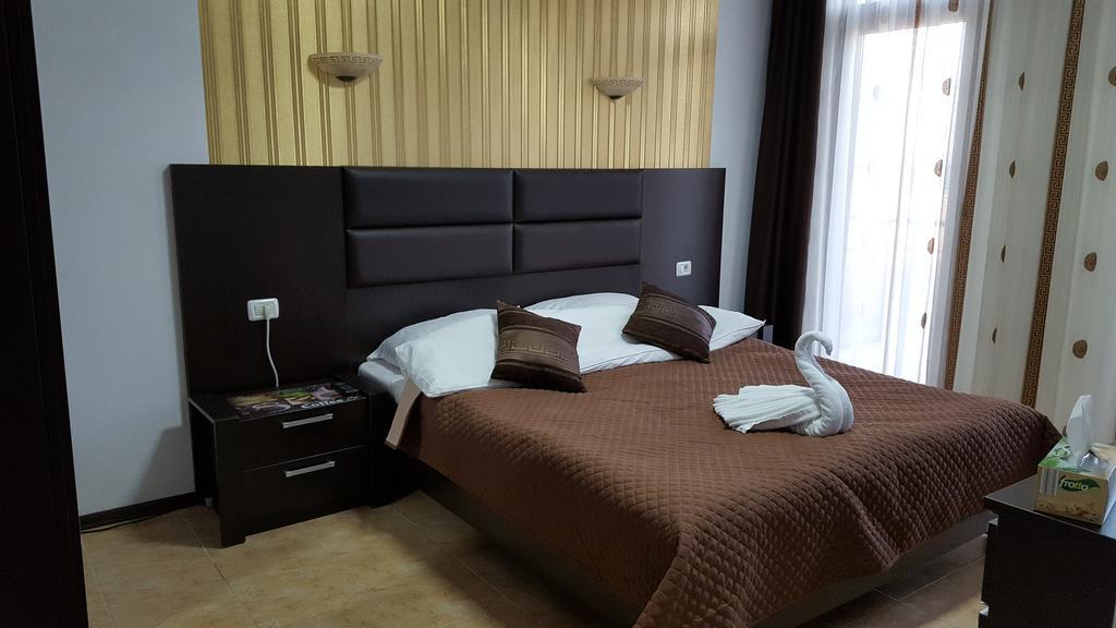 Hotel Solea Beach 마마이아 외부 사진