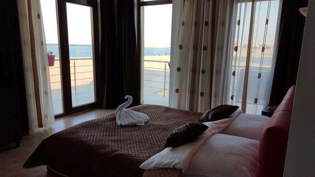 Hotel Solea Beach 마마이아 외부 사진
