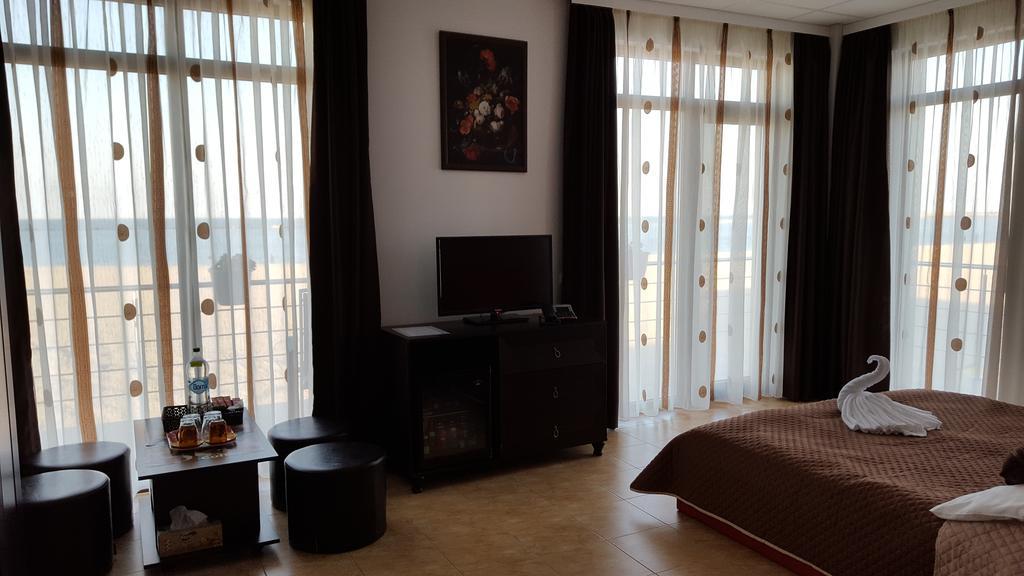 Hotel Solea Beach 마마이아 외부 사진