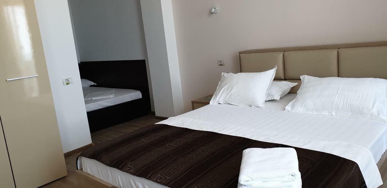 Hotel Solea Beach 마마이아 외부 사진
