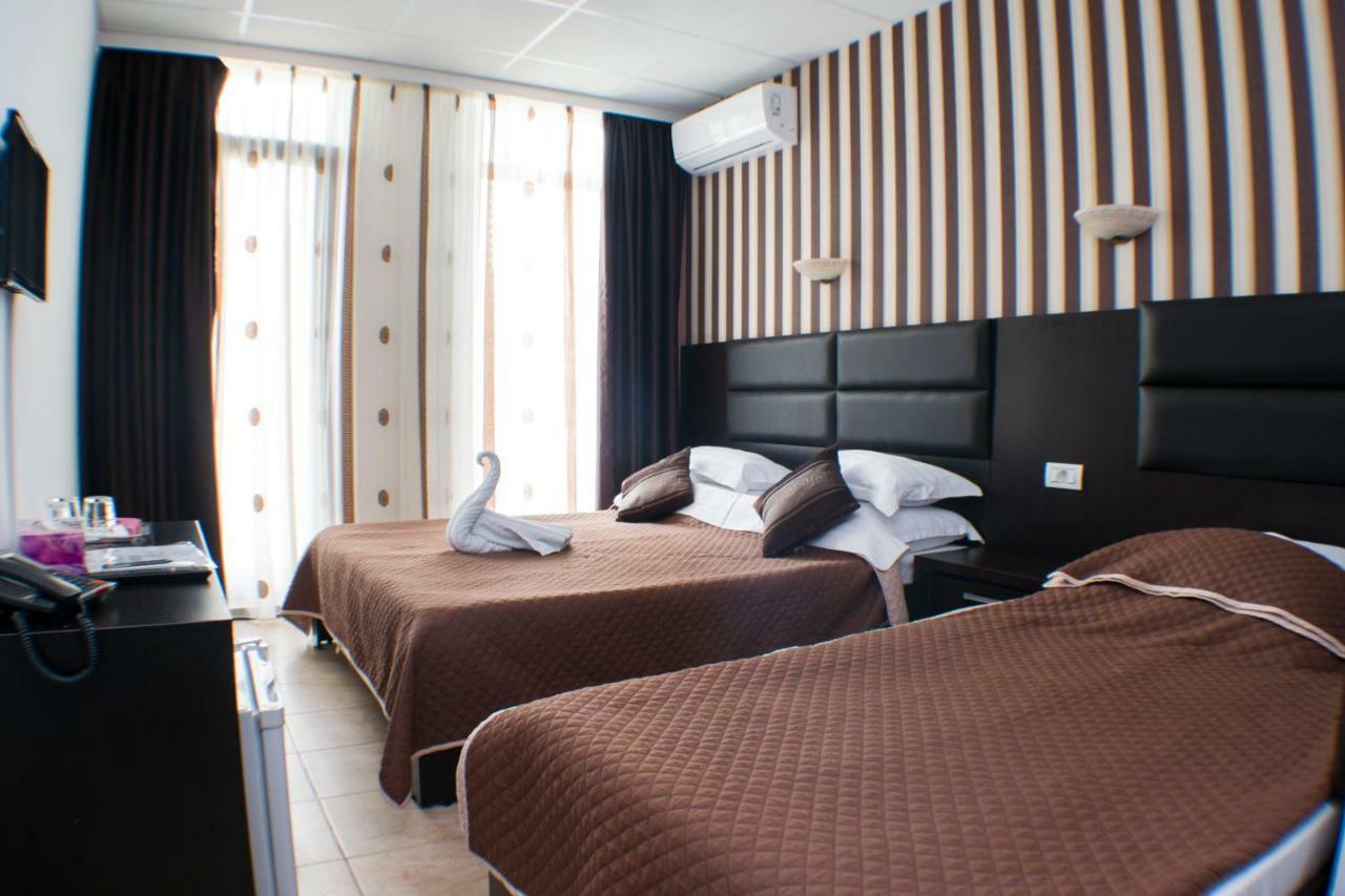 Hotel Solea Beach 마마이아 외부 사진