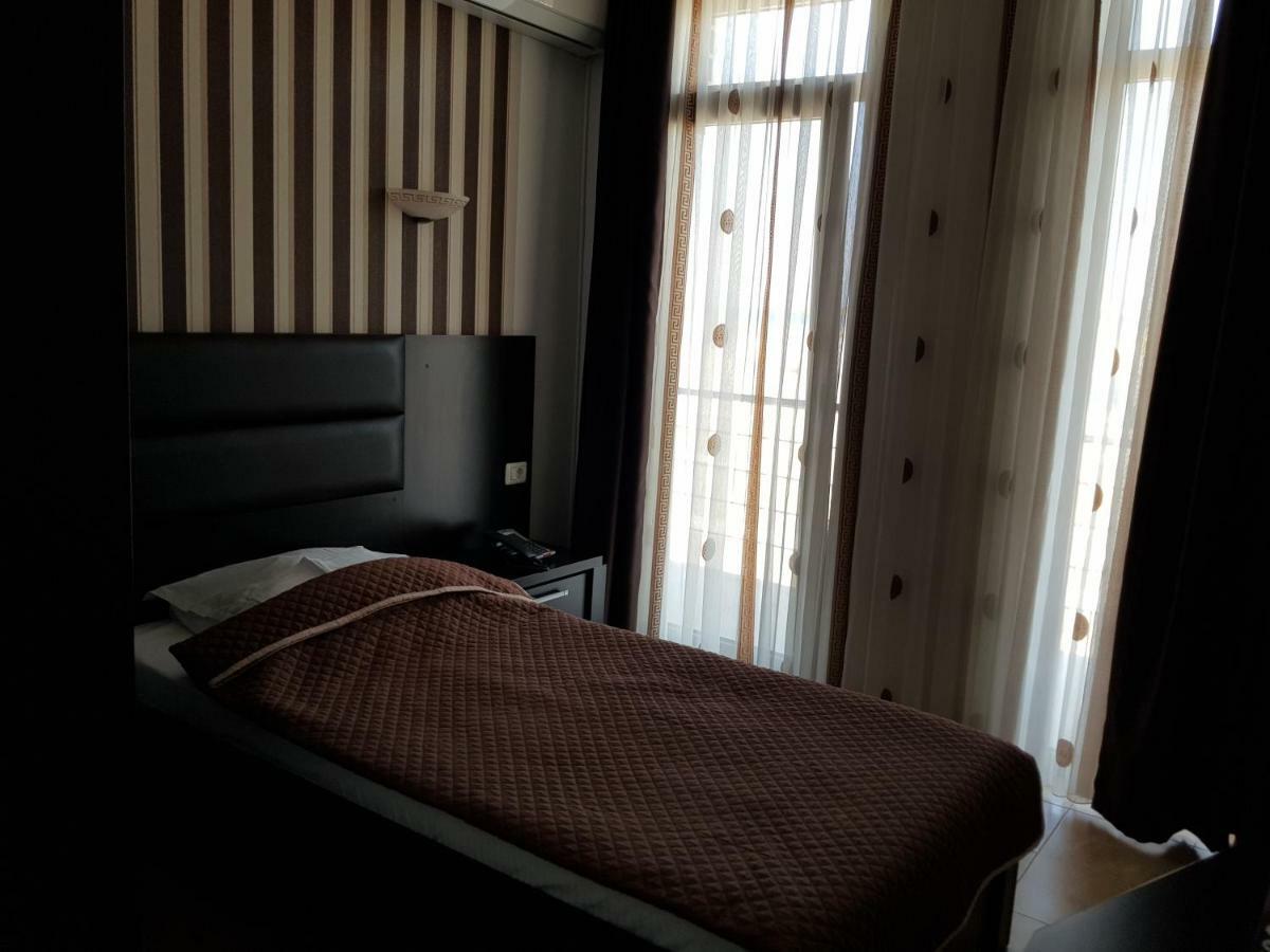 Hotel Solea Beach 마마이아 외부 사진