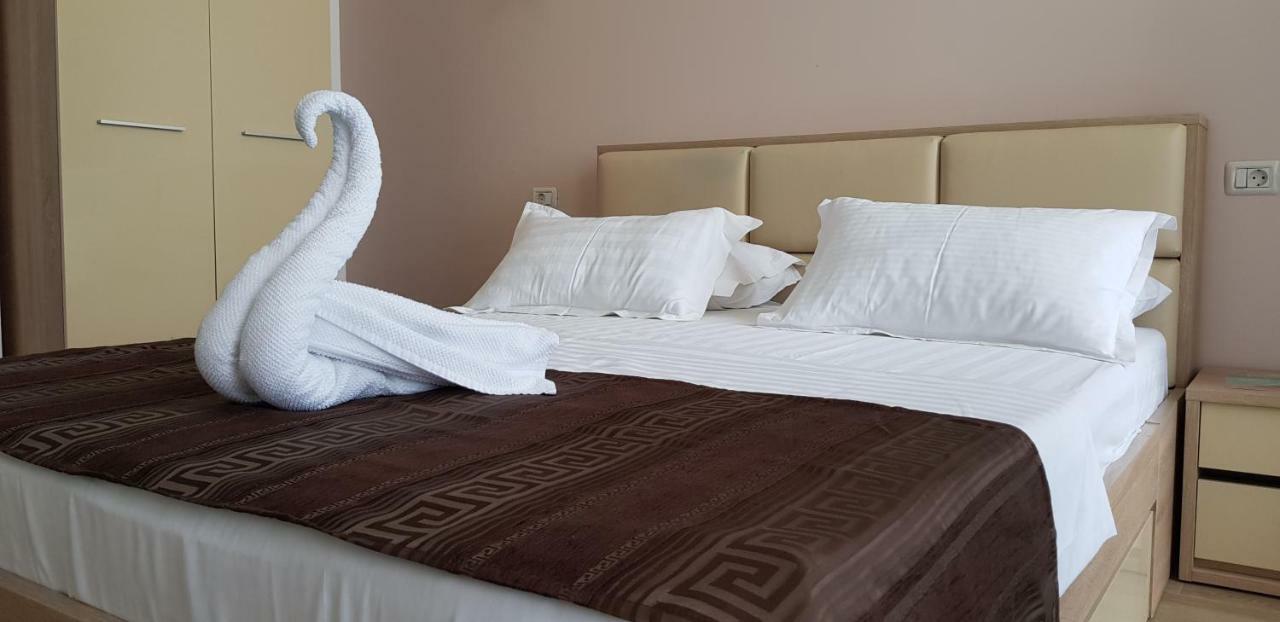 Hotel Solea Beach 마마이아 외부 사진